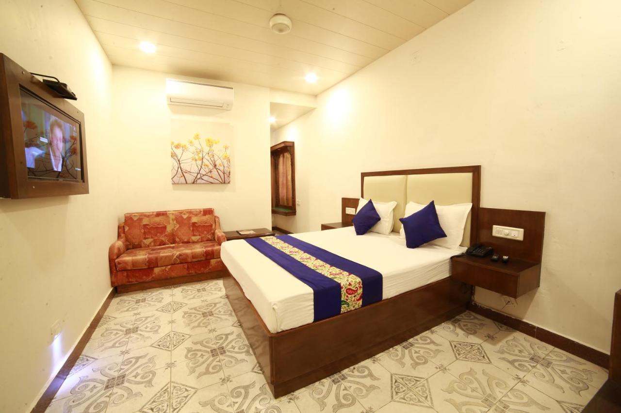 Hotel Banjara Regalia Mount Abu Exterior photo